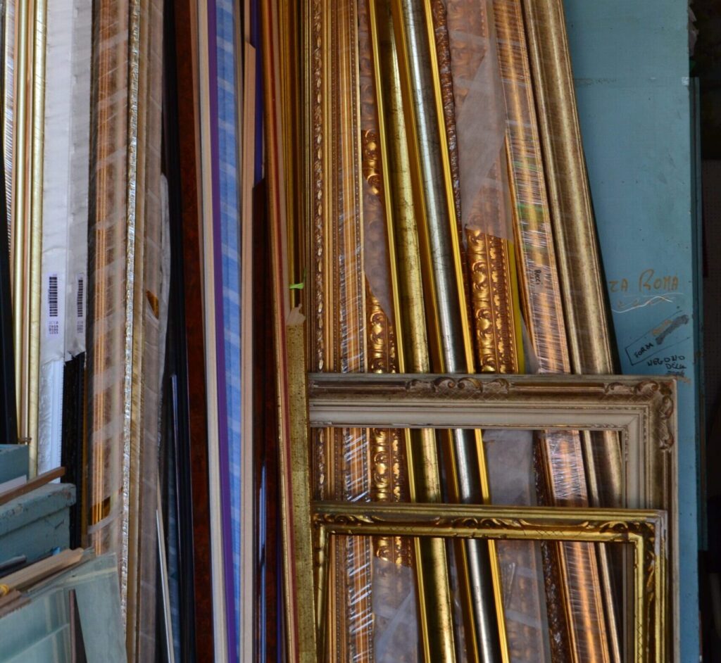 Cornici Vetri e Specchi